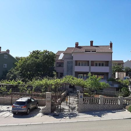 Apartments Renato Muzic Cres Exterior foto